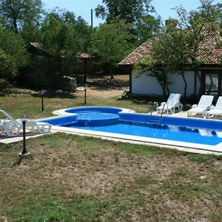 Luxurious In Zornitsa, Bulgaria, With Beautiful Pool And Garden