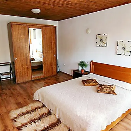 Luxurious In Zornitsa, Bulgaria, With Beautiful Pool And Garden